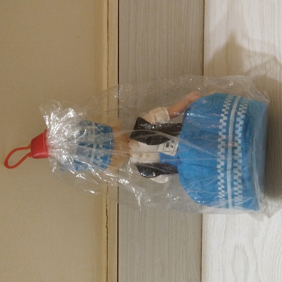 Vintage Made In Hong Kong Pin Cushion Doll - Picture 3 of 3